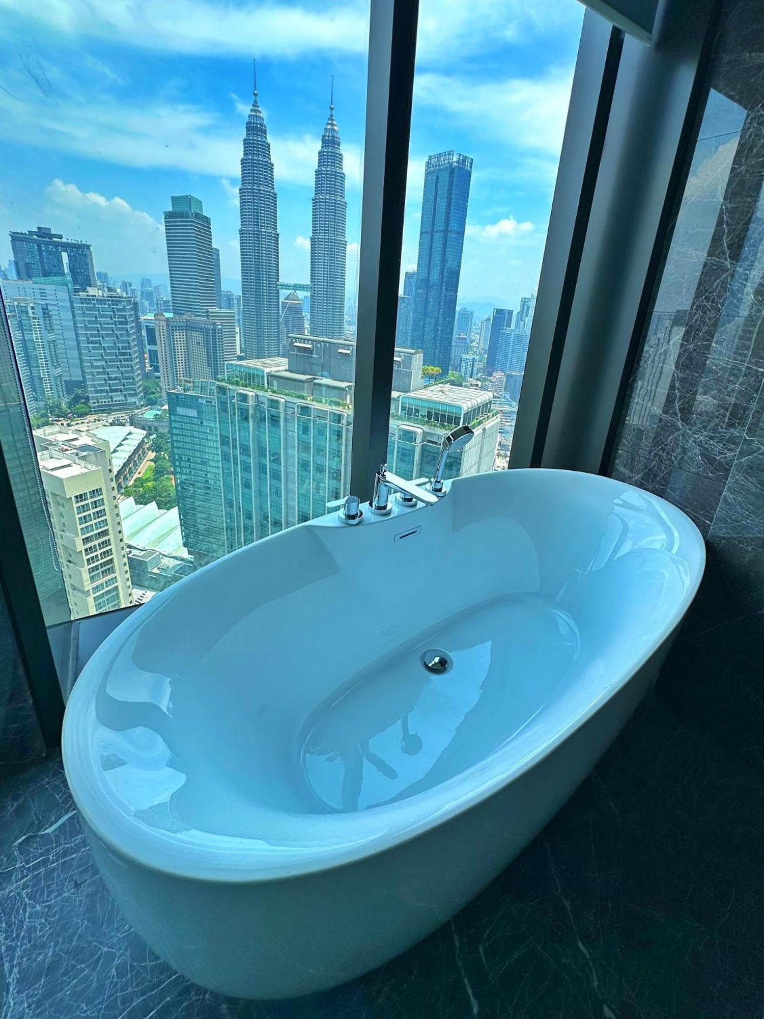 Imperial By Perkasa Suites Pangsapuri *